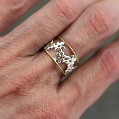 Desislava | Pierścionek Kwiatowa Filigranowa Delikatność