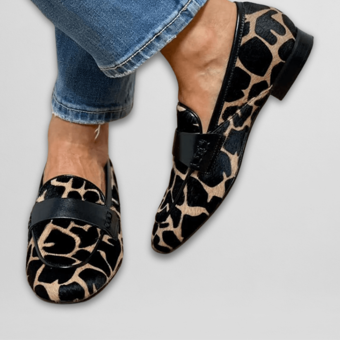 Renata | Mokasyny w Giraffe Print z Czarnym Paskiem